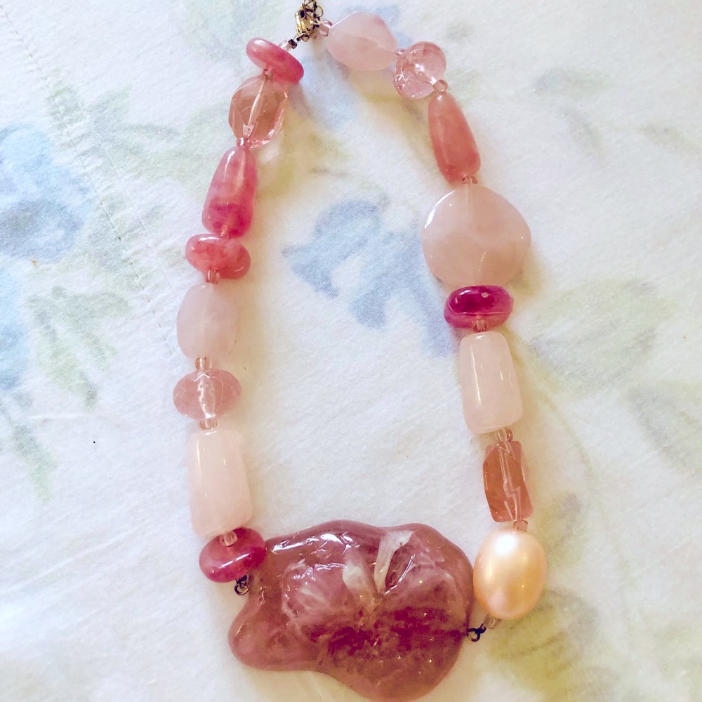 Pink Resin/Plastic Necklace - NWOT